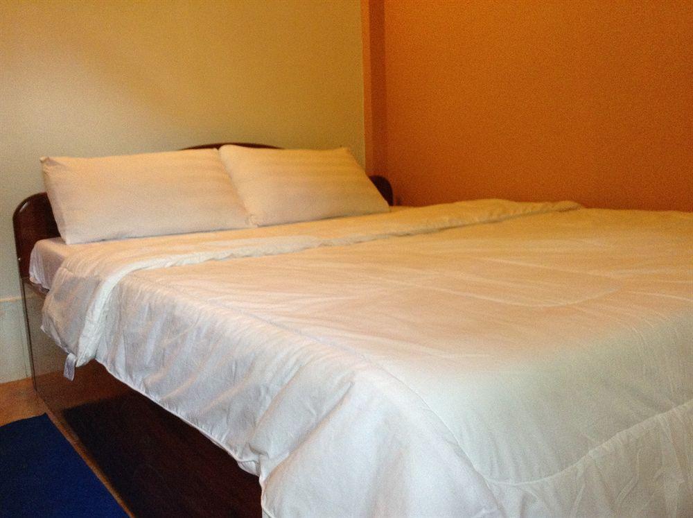 The City Premium Guesthouse Сиемрип Экстерьер фото
