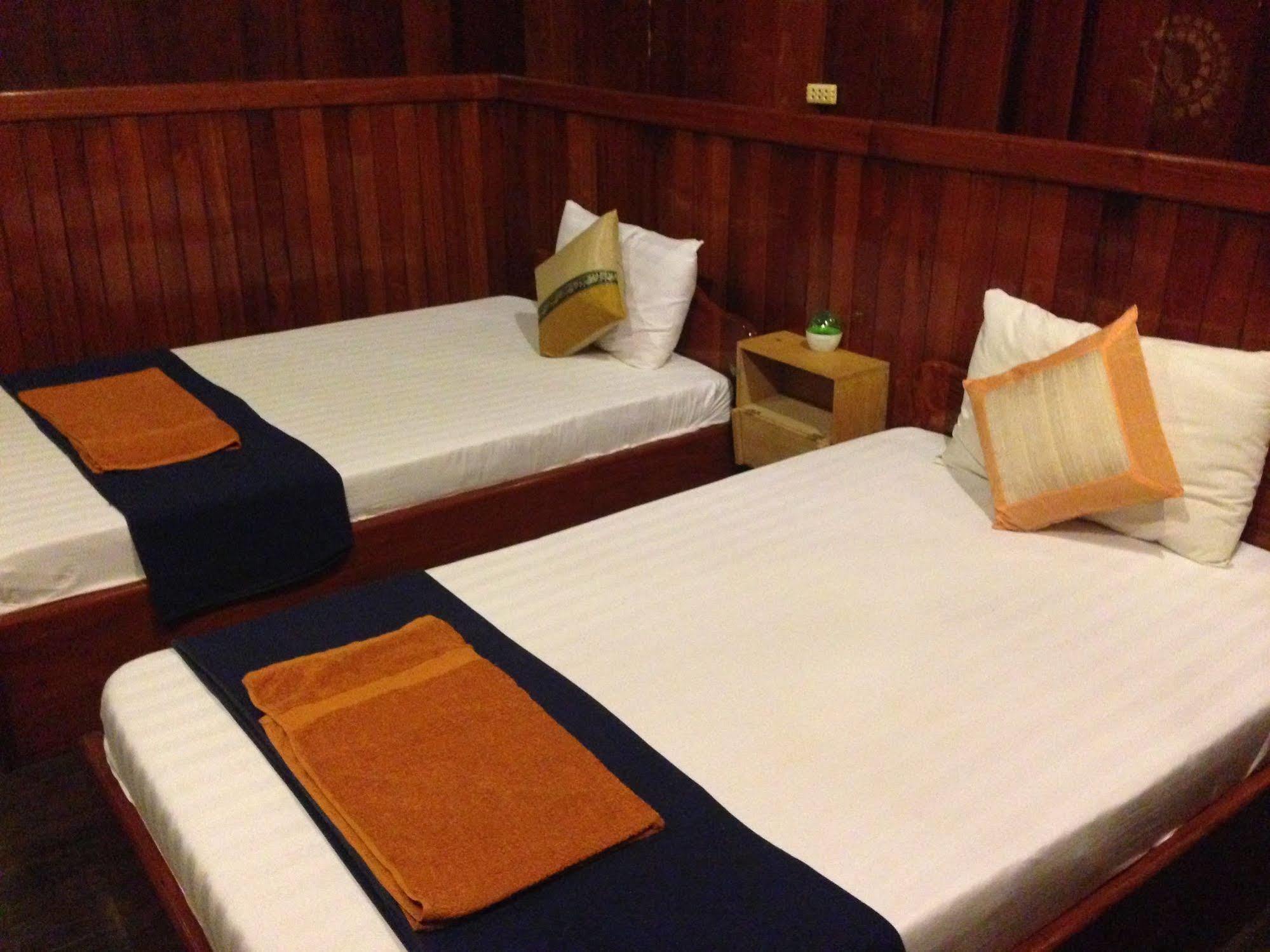 The City Premium Guesthouse Сиемрип Экстерьер фото