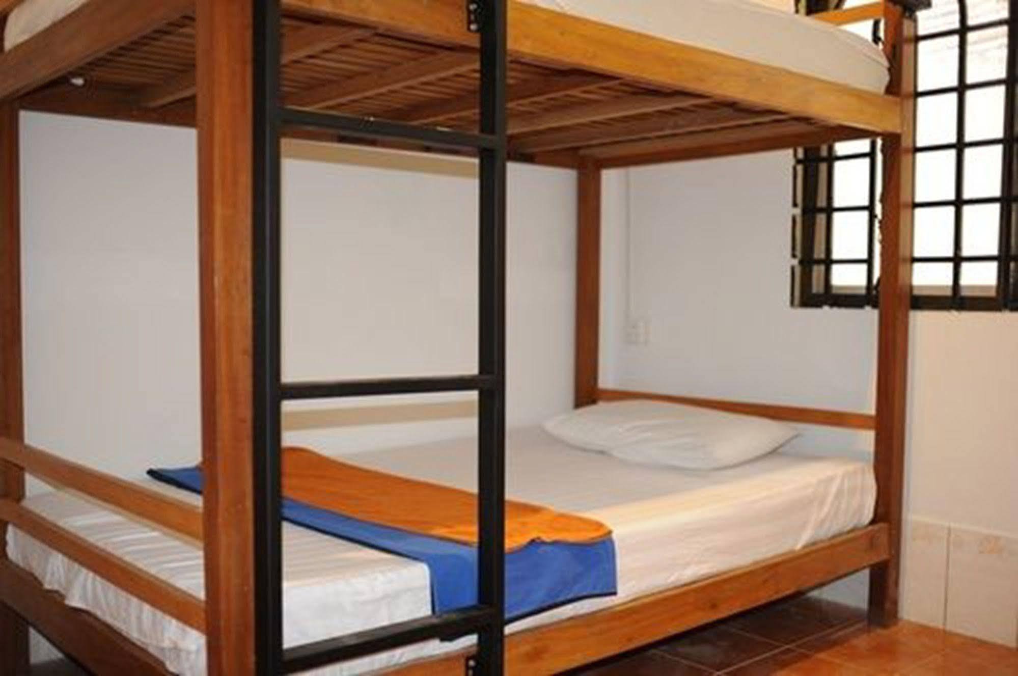 The City Premium Guesthouse Сиемрип Экстерьер фото